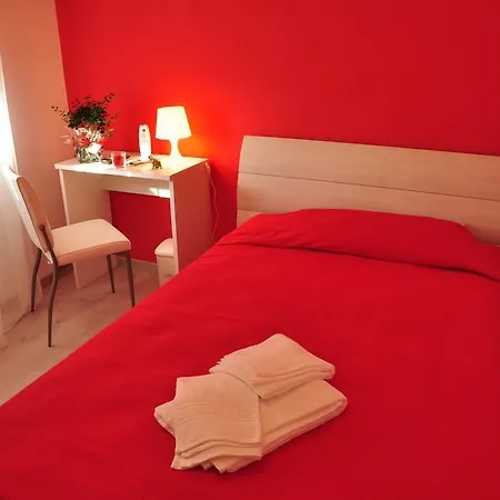 Domus Primavera B&B 스케르네